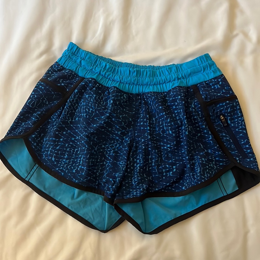 Lululemon tracker shorts size 6